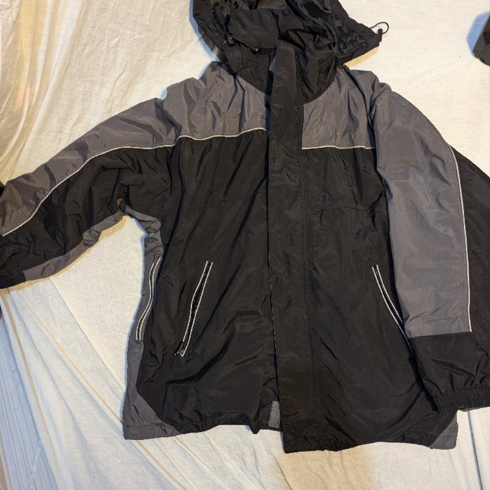 Two-Tone Hooded Jacket Western concepts
